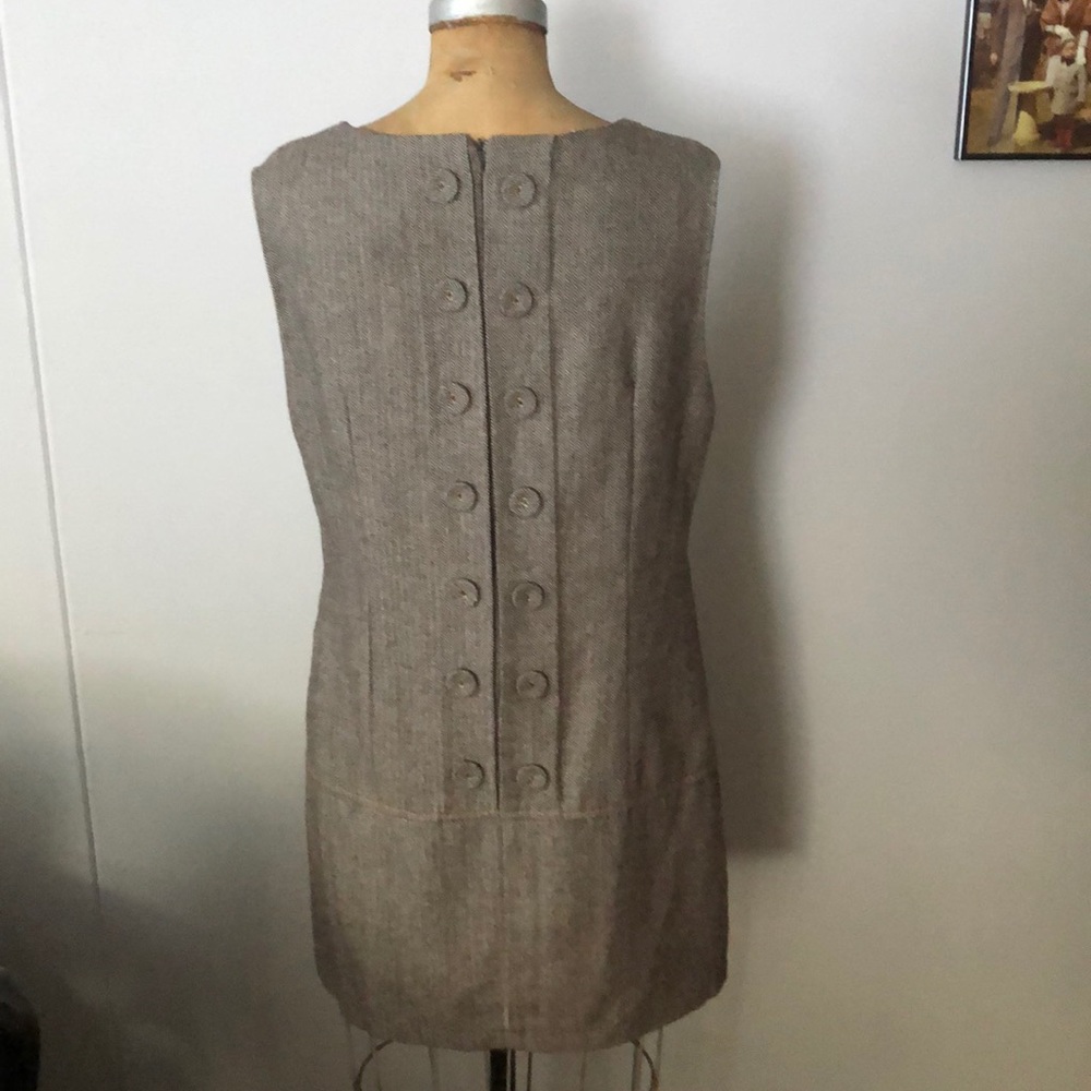 Dress - Picture 3 of 3
